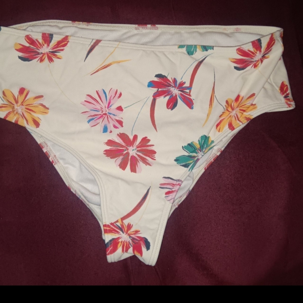 O'NEILL floral swim bottoms